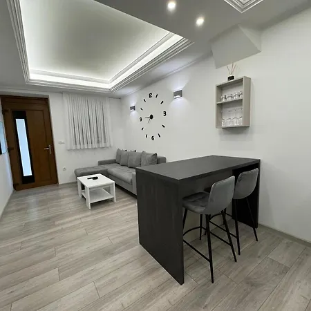 Blanco Apartment